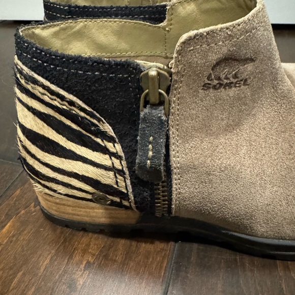 Sorel Beige and Black Zebra Ankle Boots - Picture 8 of 8